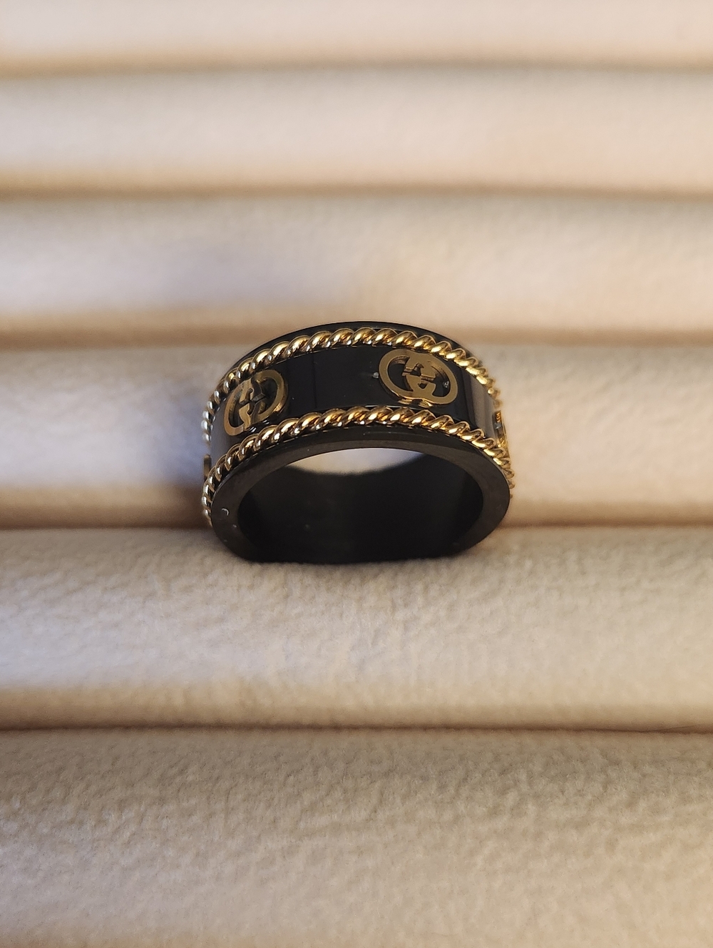 GUCCI GG Black and Gold Logo Band Size 9 Ring Unisex